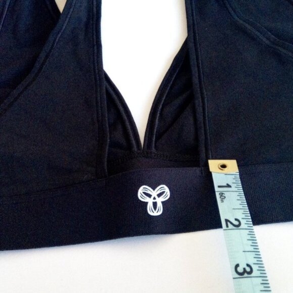 TNA Triangle Style Black Bralette Size L NWOT - Picture 4 of 12